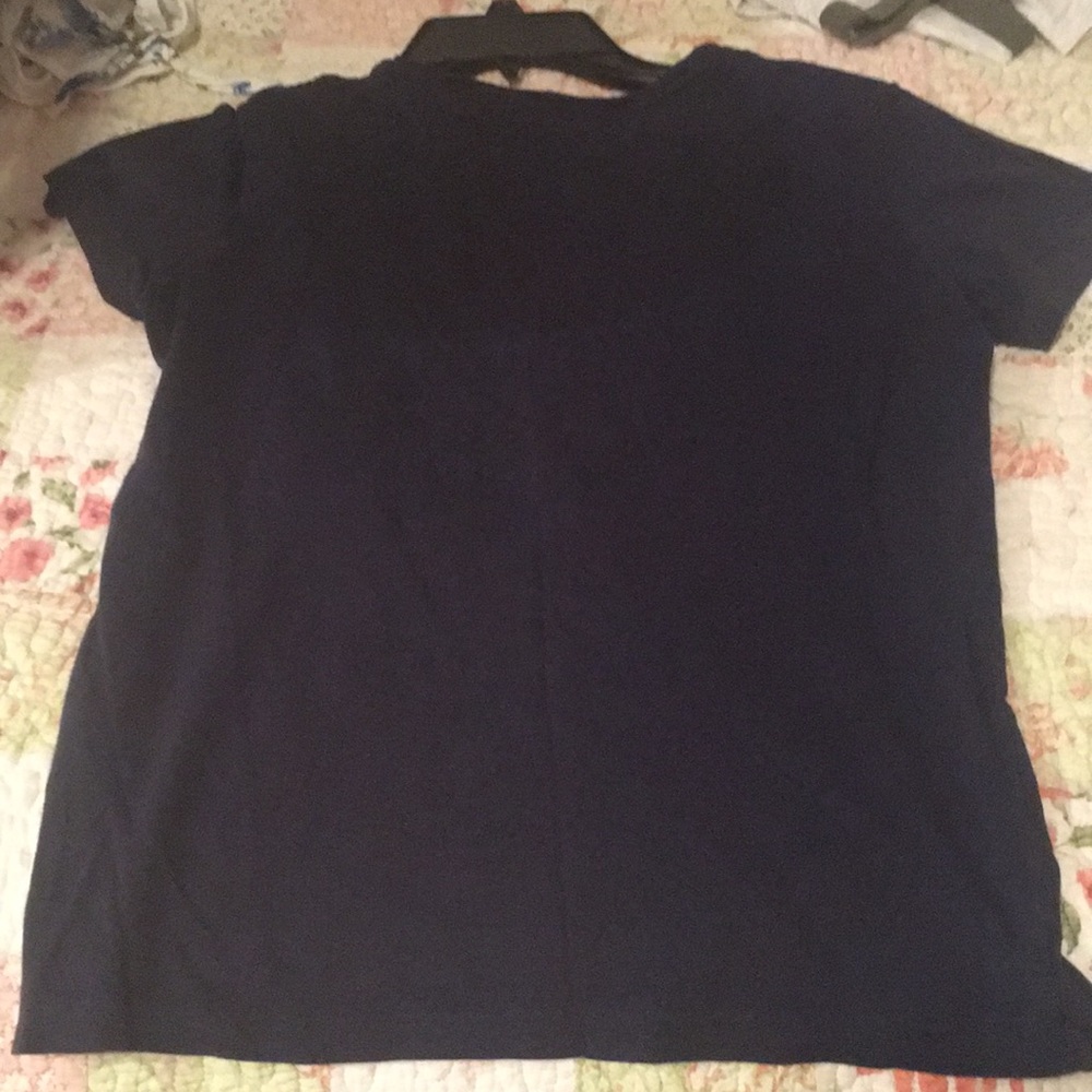 Shirt - Picture 4 of 6